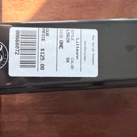 Littmann Classic III Stethoscope - Black and Silver - Picture 3 of 3